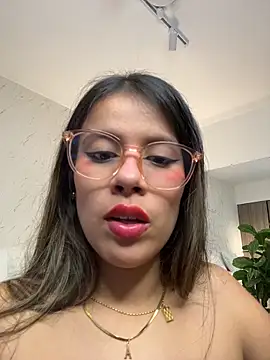 EMILIIA_RICHTER__ webcam