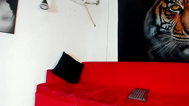 ashley_girl_queen