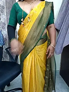 gaurika18 live cam