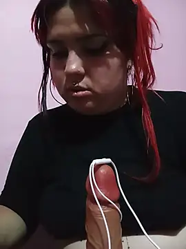 curvy_latina