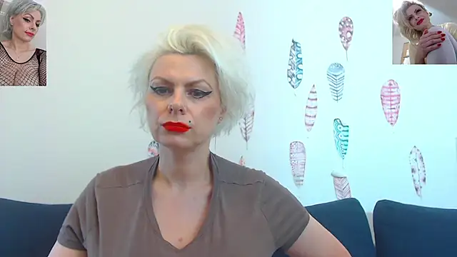 Golden__Girl__WOW__ webcam