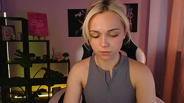 ElenaMonroe webcam