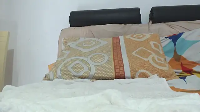 saaramiller webcam