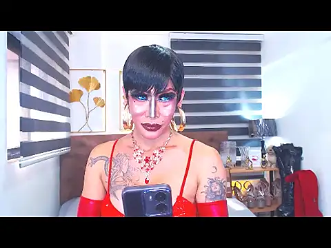 DominateMistressTania live sex cam
