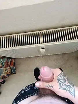 YoungDick25 webcam