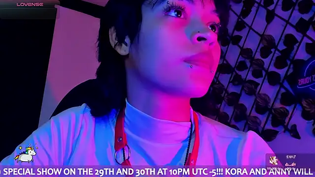 Anny_Kiitty webcam