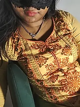 DIRTYSECRET_QUEEN_07