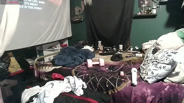 wolfgirl97 webcam