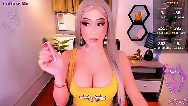 EroticWebcamDollSucker webcam