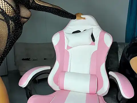 horrny_18_victoria webcam