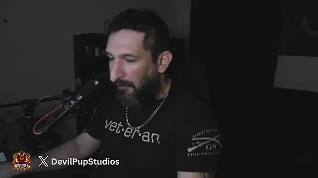 DevilPup75_ webcam