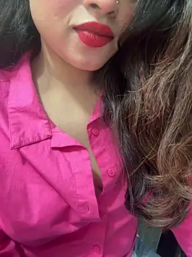 Yours_riya11 webcam