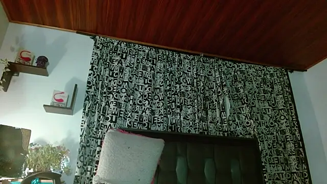 DULCE_ZOE's room