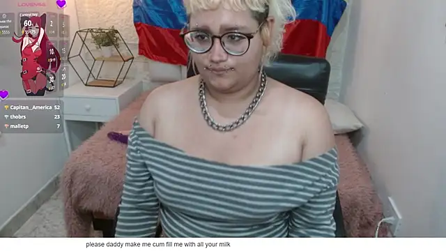 Echypyon_ live cam on StripChat