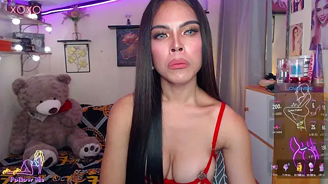 izabella_moore webcam