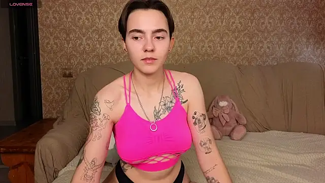 yourfav0ritegirls webcam