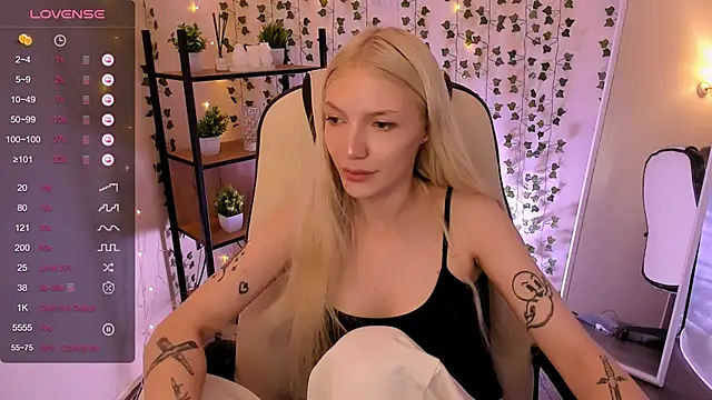 Watch AnyaTaylor_ live on EroticFlix - High definition streams