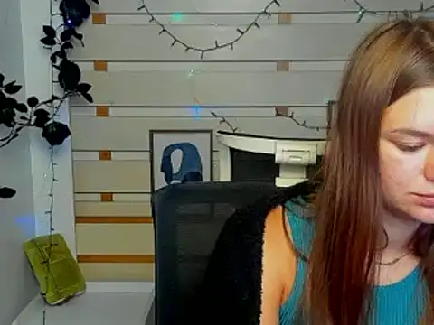 Josephine_Kiss webcam
