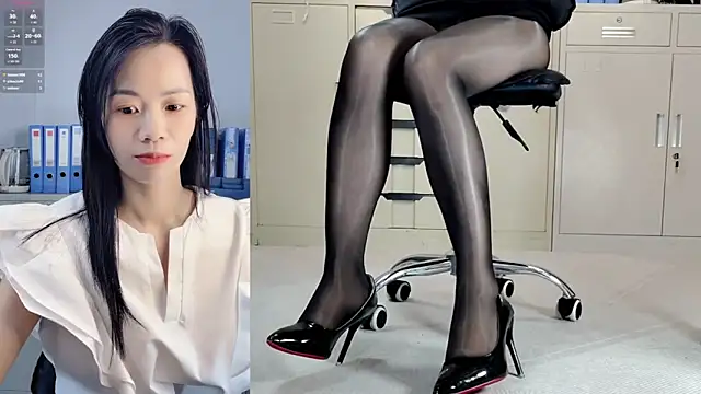 Lynnalltop-165-KeKe webcam