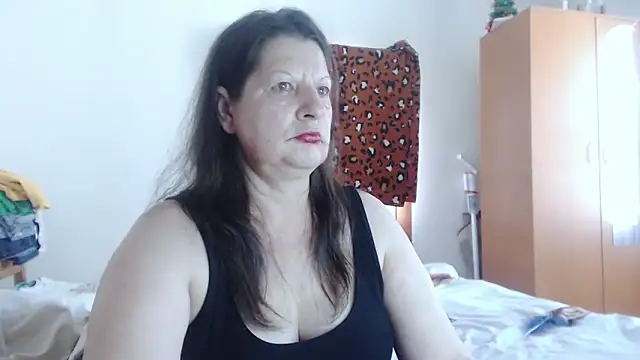 ExtasyMature webcam