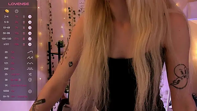 AnyaTaylor_ webcam