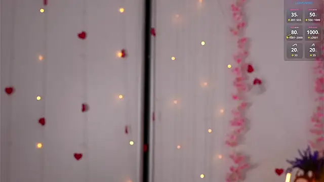 cherlyguss (F teen) - cum on my tits and i lick it