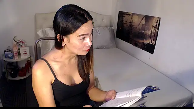 NinaDOM4CUM live cam