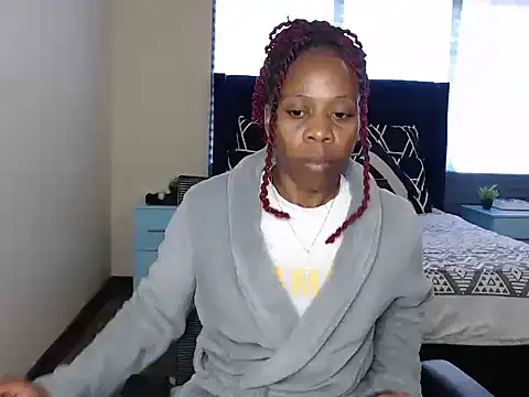 QUEENMANDYY live cam