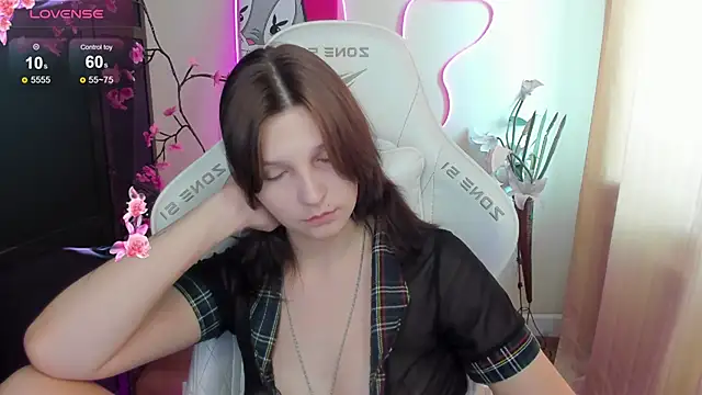 AudreyyKim live cam on StripChat