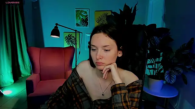 Eva_Leeee