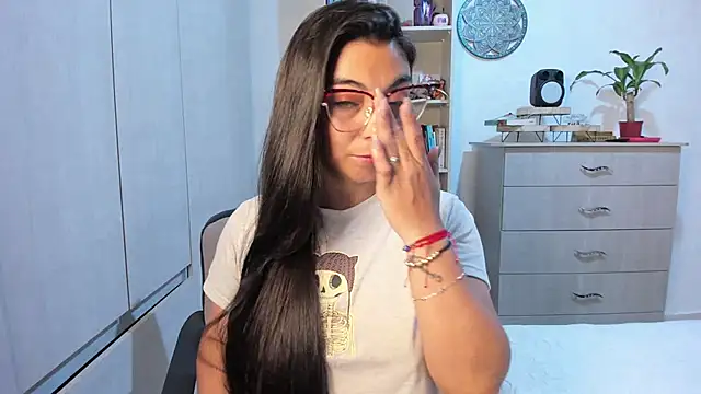 Karla_hernandez_ live cam