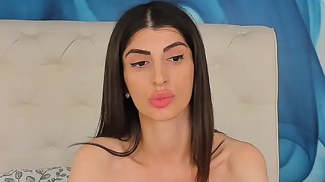 SkinnyDolly live cam