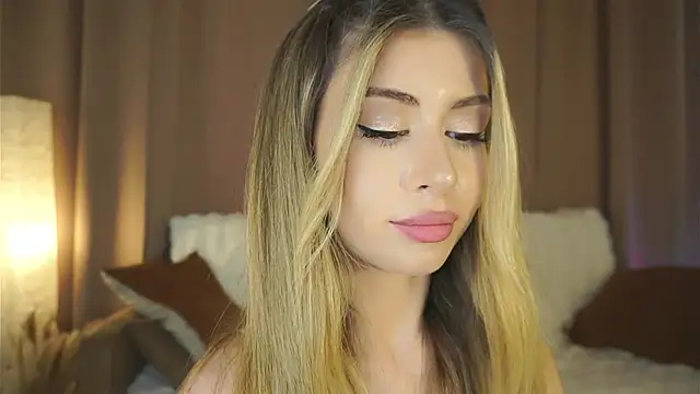GeorginaHarn webcam