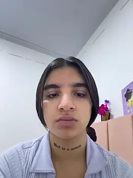 Abriil_cutee live cam