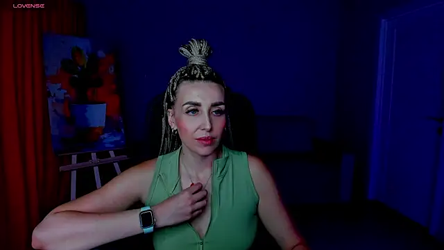 MonicaRiley webcam