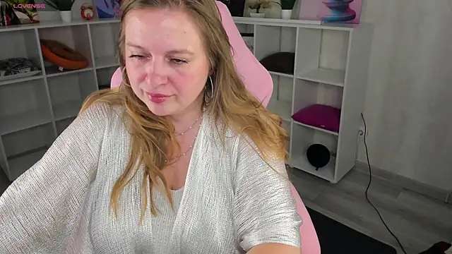 CleoXotie webcam