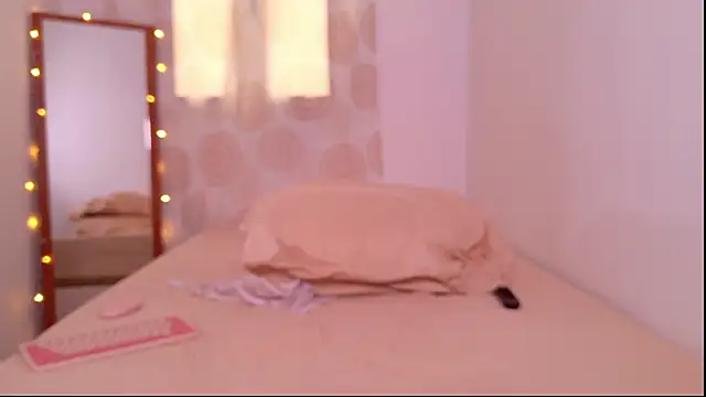 Mar_333 live cam