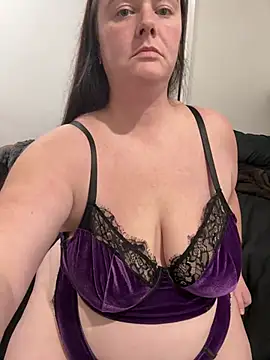 Model: carinabro10