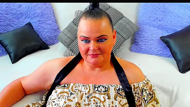 MilanaBiegert webcam
