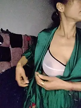 AmelieMartinez webcam