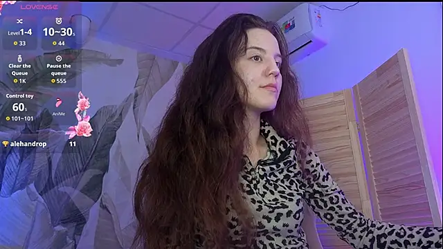 MilaStoyne webcam