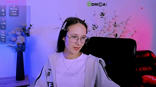 mona_cloud webcam