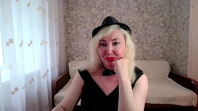 LadyKriss webcam