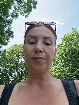 PervyxMilfxx webcam