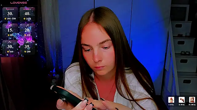 Maddy_Wood_ live cam on StripChat