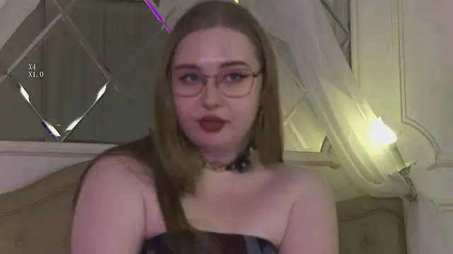 AprilHudson webcam