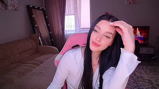 yoursLina live cam