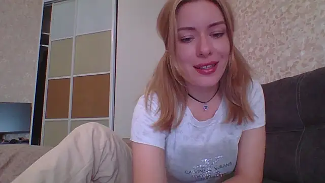 Softy_Aura_ webcam