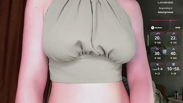 BlondeBombX webcam