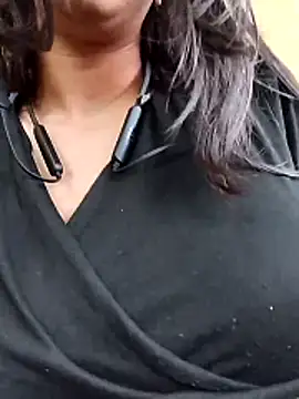 Romantic_riya_06 webcam
